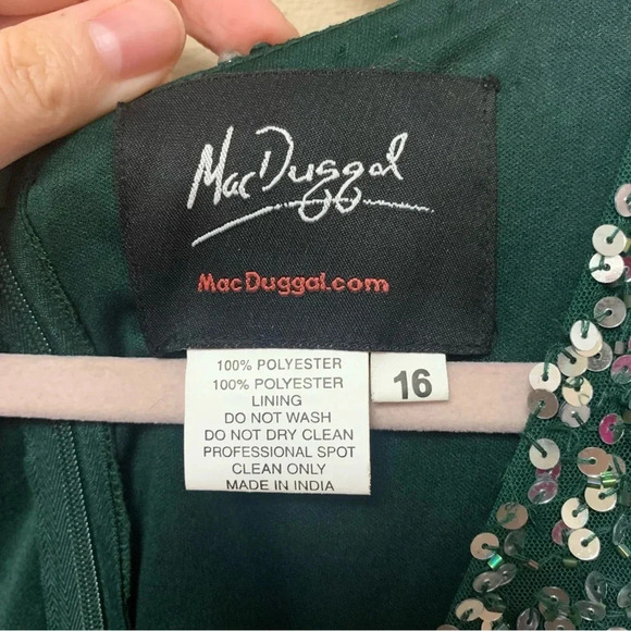 Mac Duggal Cap Sleeve Sequined High Slit Gown in Forest Green Size 16 NWT New - Picture 11 of 13